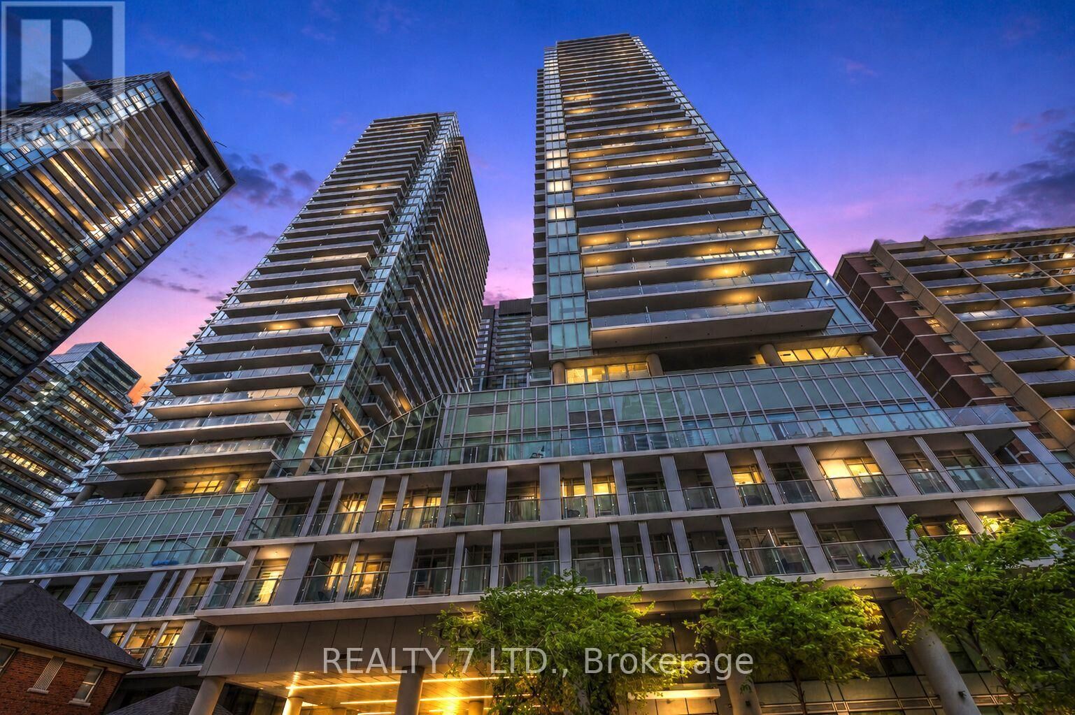 Property Photo:  195 Redpath Avenue 2714  ON M4P 0E4 