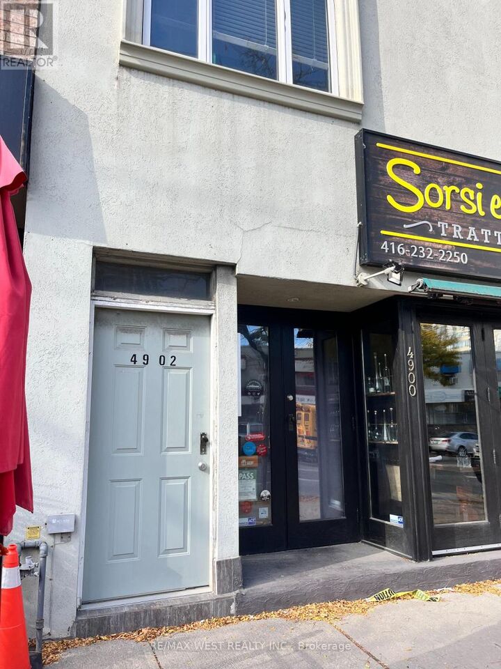 Photo de la propriété:  4902 Dundas Street West 1  ON M9A 1B5 