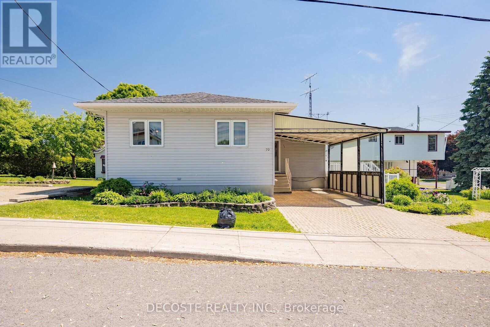Property Photo: 70 Victoria Street East ON K0C 1A0