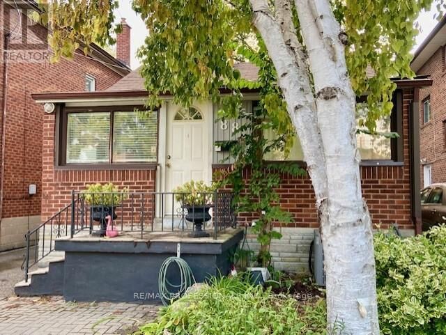 Property Photo: 88 Thirteenth Street ON M8V 3H6