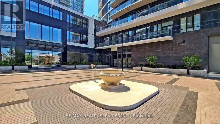 Property Photo:  35 Watergarden Drive 2718  ON L5R 0G8 