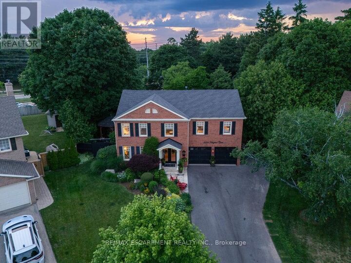 Property Photo: 3555 Kingbird Court ON L5L 2P9