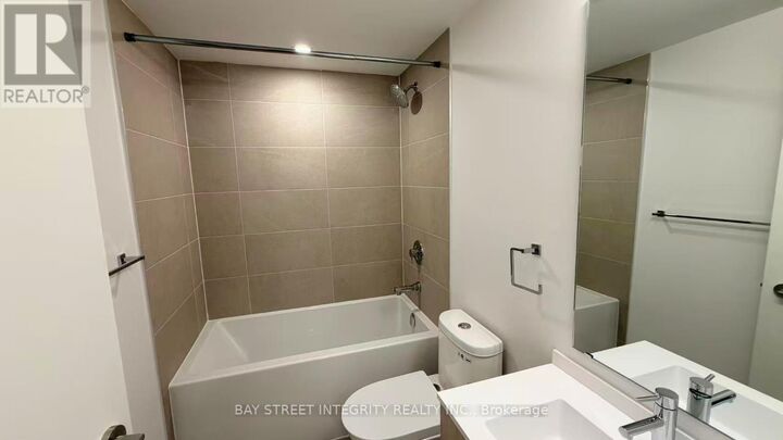 Property Photo:  100 Queen Street East 1508  ON M5C 0B5 