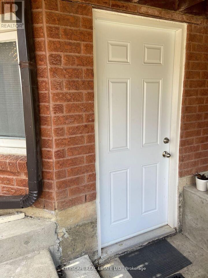 Photo de la propriété:  1445 Daniel Creek Road Bsmt  ON L5V 1T8 