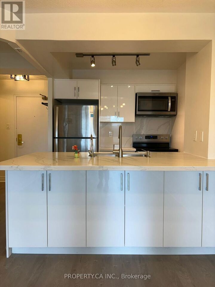 Property Photo:  887 Bay Street 1203  ON M5G 2E5 