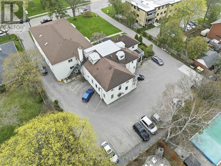 Property Photo:  118 Perry Street 19  ON K9A 1N7 