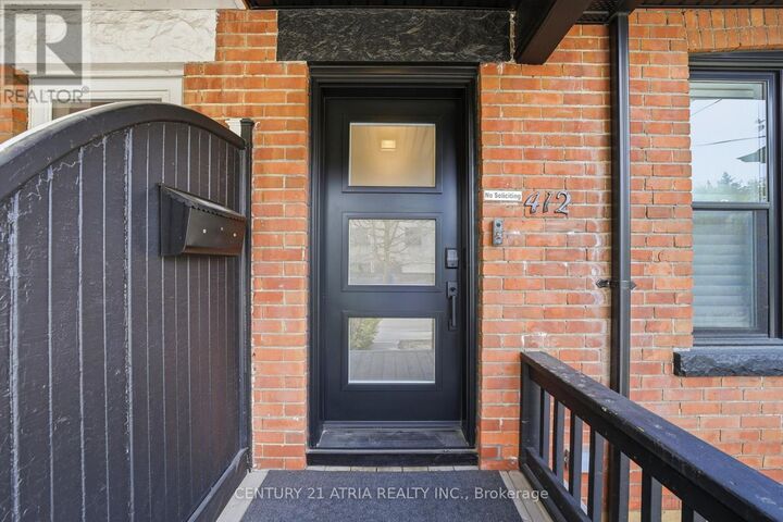 Photo de la propriété:  412 Delaware Avenue 2nd Flr  ON M6H 2T9 