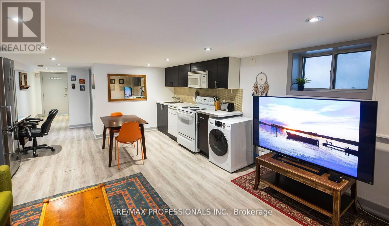 Property Photo:  627 Christie Street Lower  ON M6G 3E6 