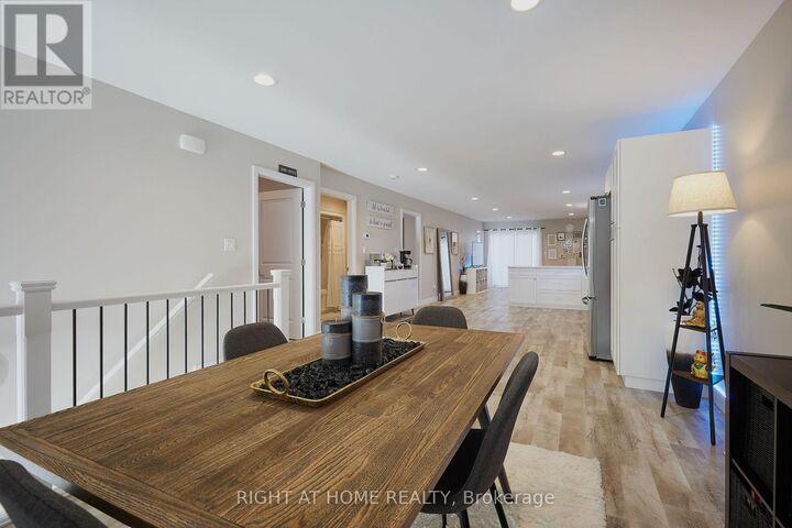 Property Photo:  42 Moonstone Crescent  ON N7M 0S2 