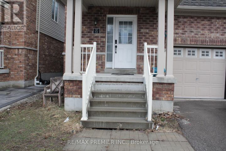 Property Photo: 51 Mullholland Avenue ON N3H 5L5