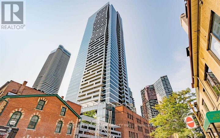 Property Photo:  5 St Joseph Street 3703  ON M4Y 1Z3 
