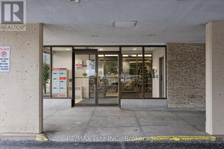 Property Photo: 120 Elgin Street West 102 ON L1G 1S7