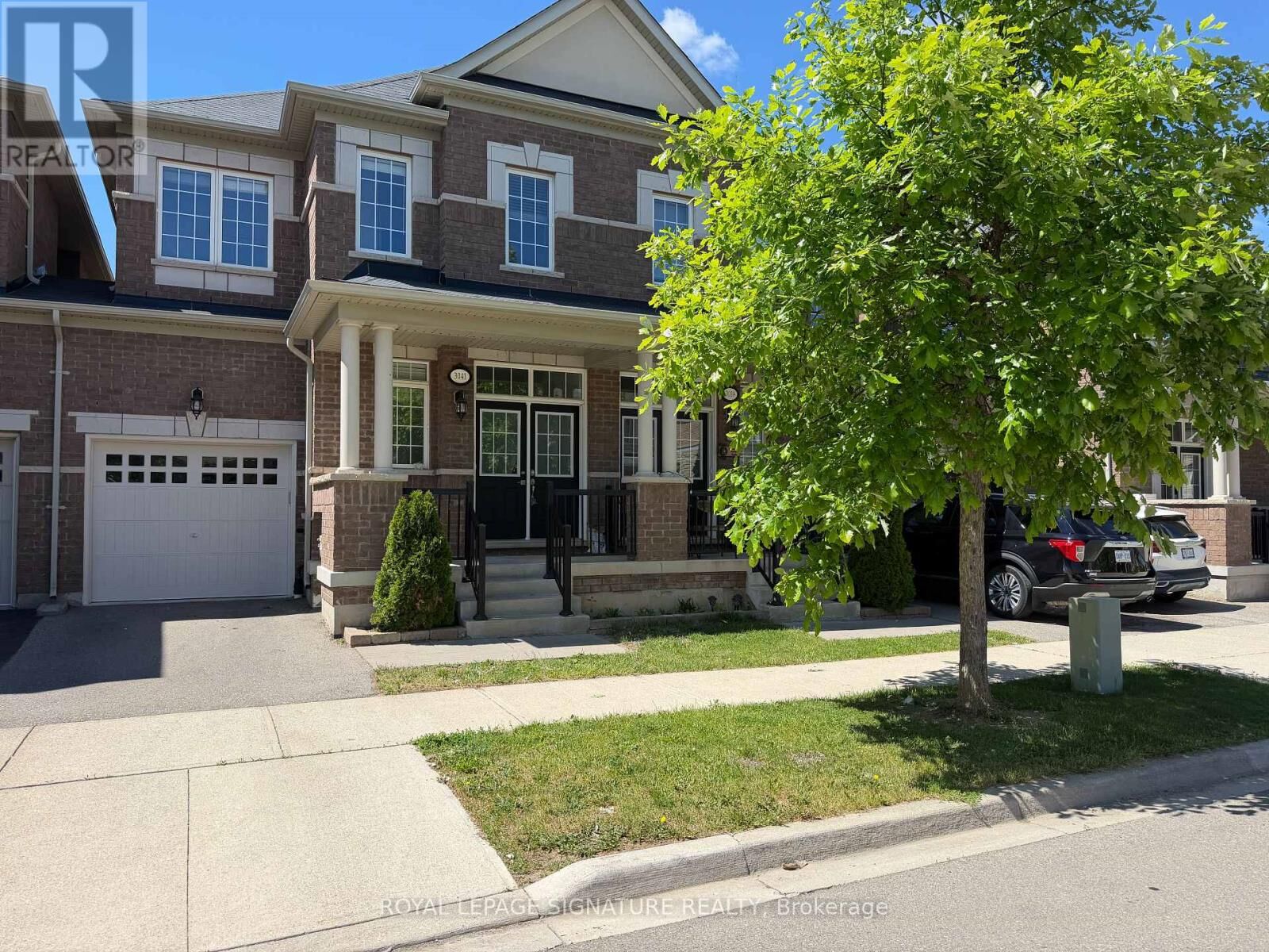 Property Photo:  3041 Hibiscus Gardens  ON L6M 0Z1 