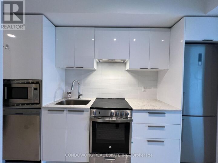 Property Photo: 501 Yonge Street 5104 ON M4Y 0G8