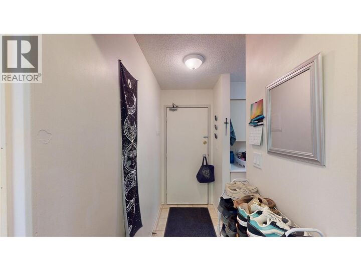 Property Photo: 2117 2nd Street North 207 BC V1C 3L4