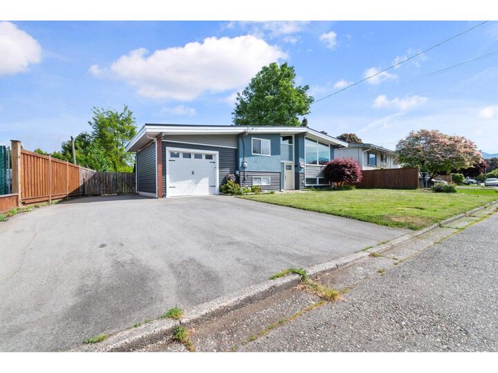Property Photo: 46155 Larch Avenue BC V2P 1E7
