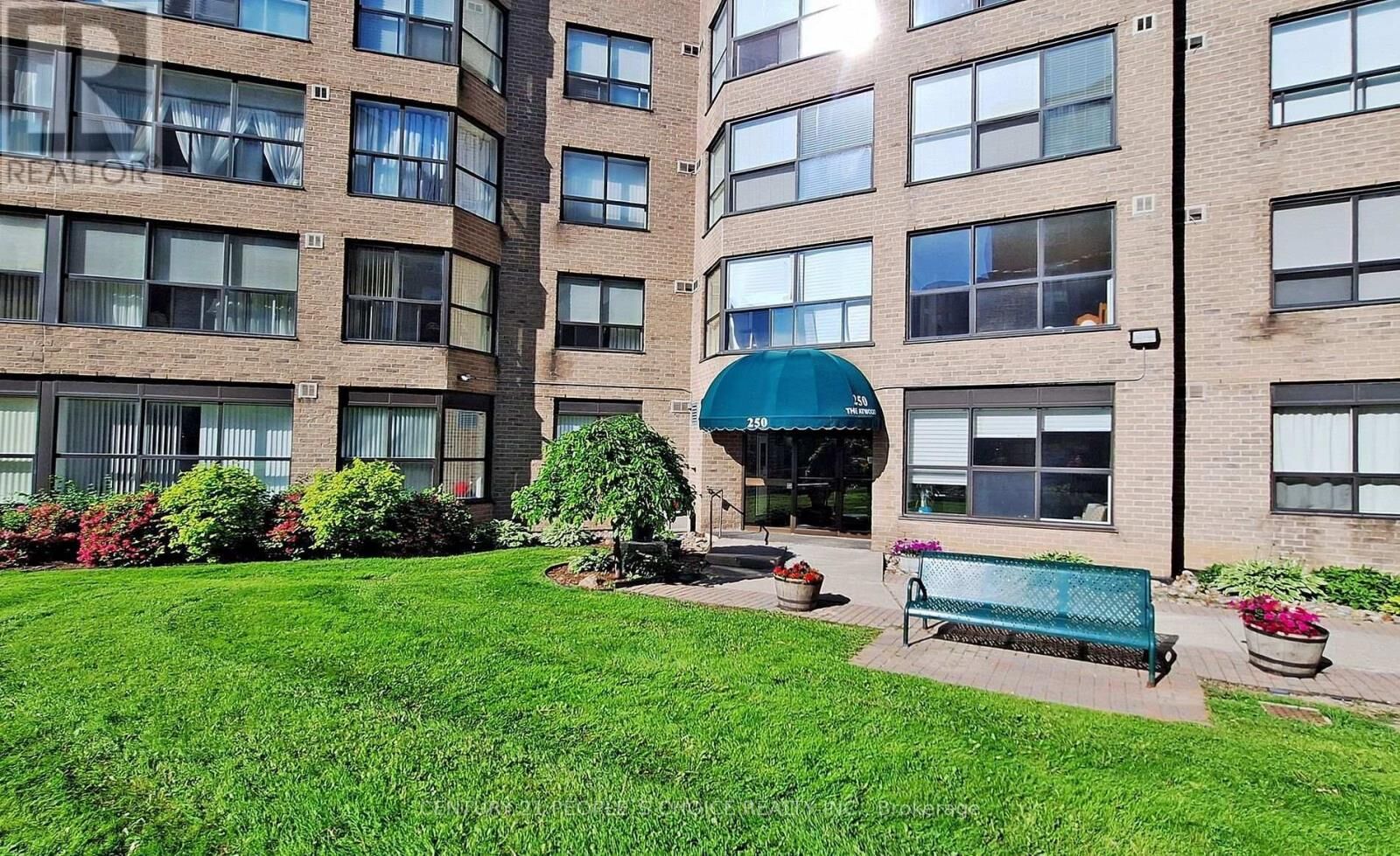 Property Photo:  250 Davis Drive 909  ON L3Y 7T7 