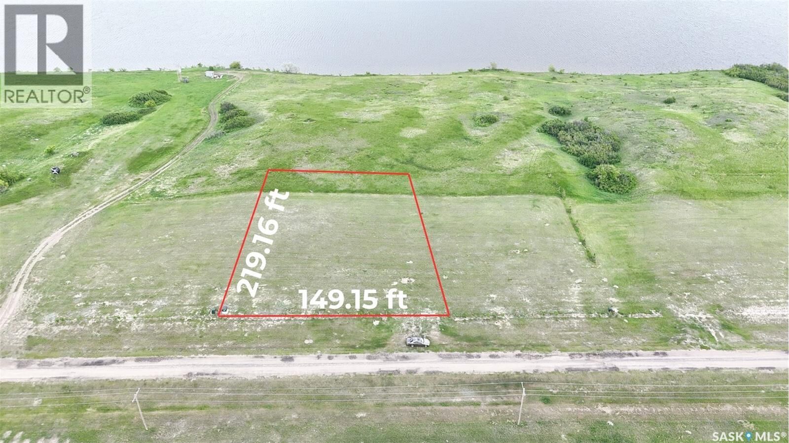Property Photo:  118 Sunrise Drive S  SK S7C 0A6 