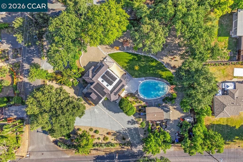Property Photo: 1409 Walden Rd CA 94597