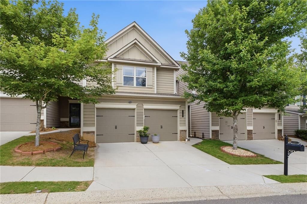 Property Photo:  3367 Castleberry Village Circle  GA 30040 