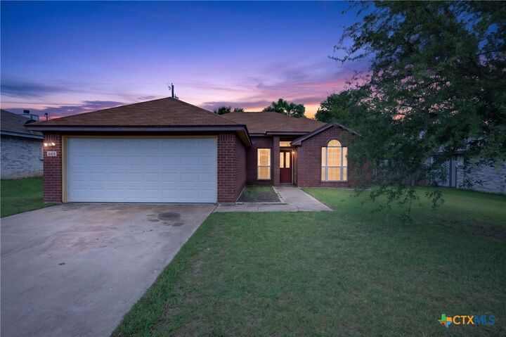 Property Photo: 303 Rodeo Circle TX 76522