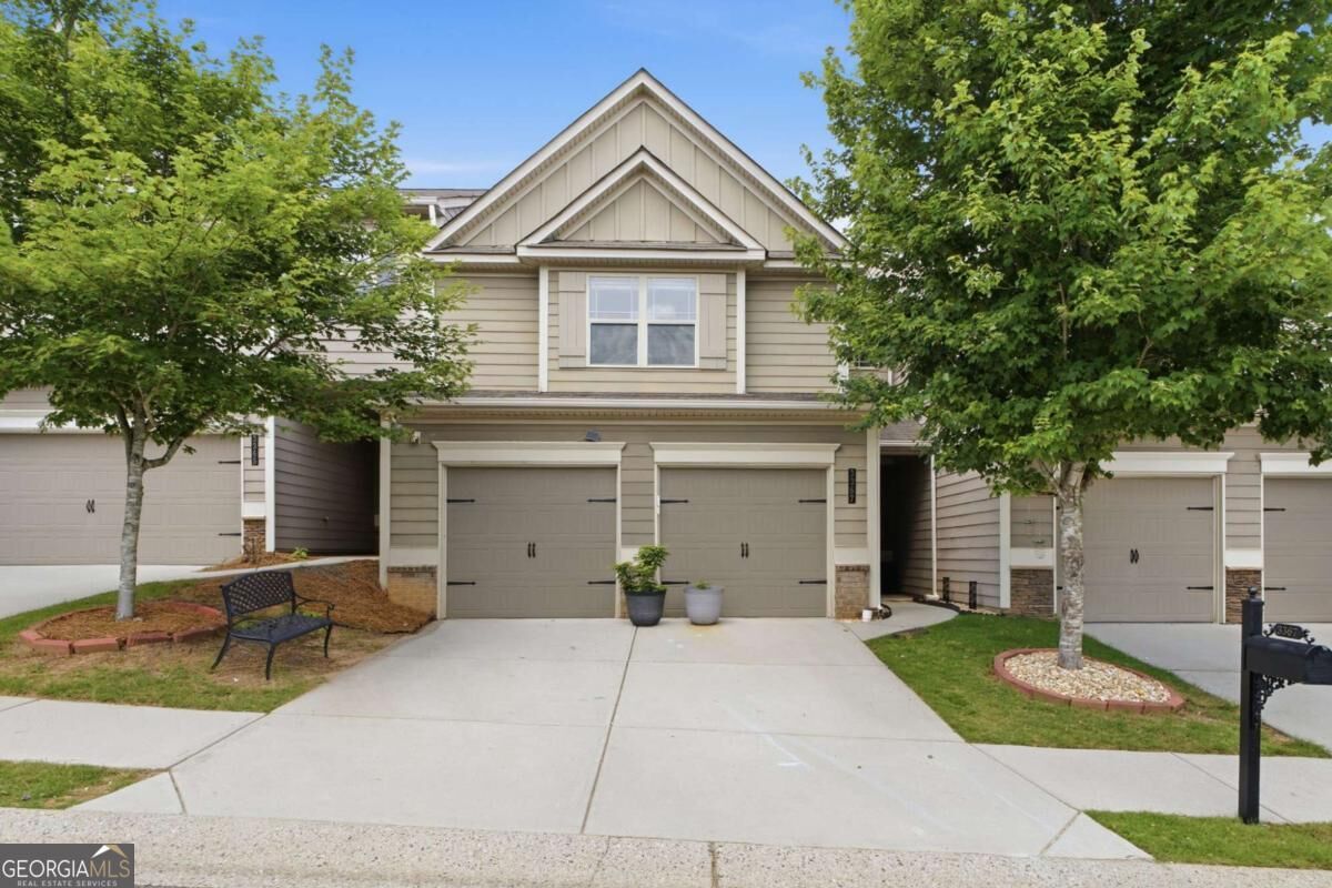 Property Photo: 3367 Castleberry Village Circle GA 30040