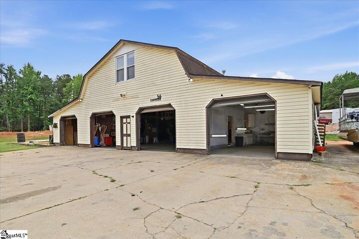 Property Photo: 60 Lakeside Drive SC 29365