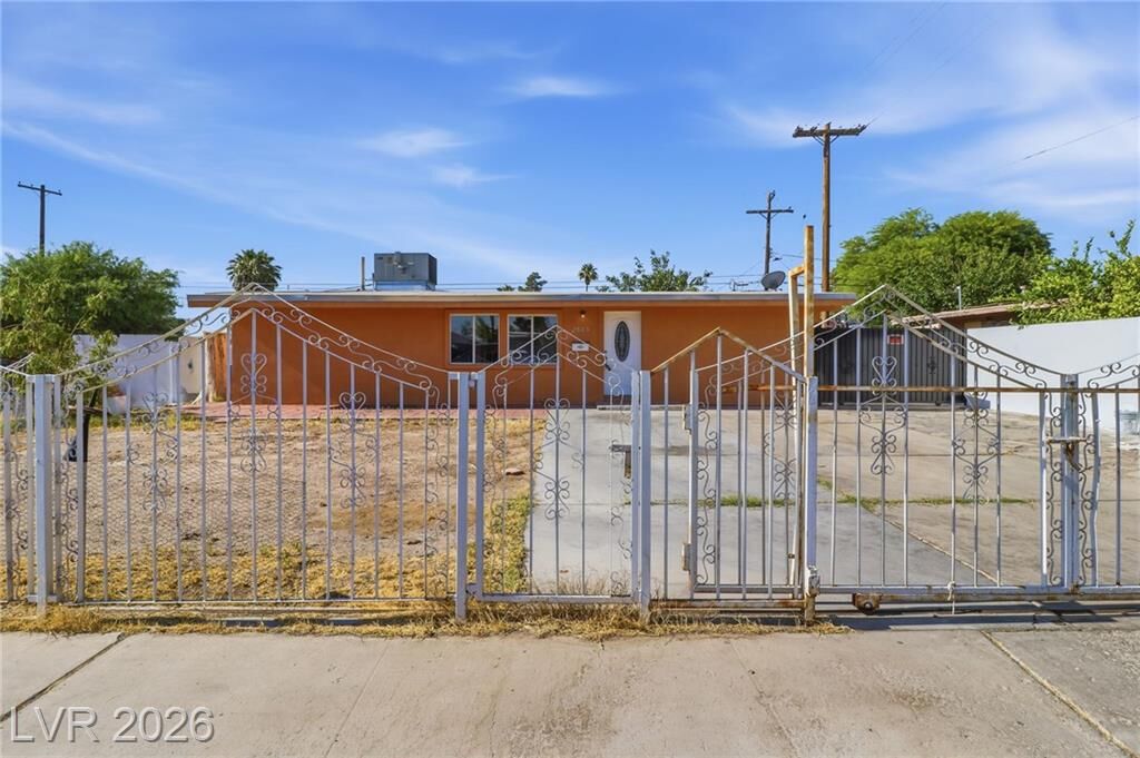 Property Photo:  2843 Flower Avenue  NV 89030 