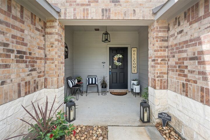 Property Photo: 2623 Lost Holly Lane TX 77301