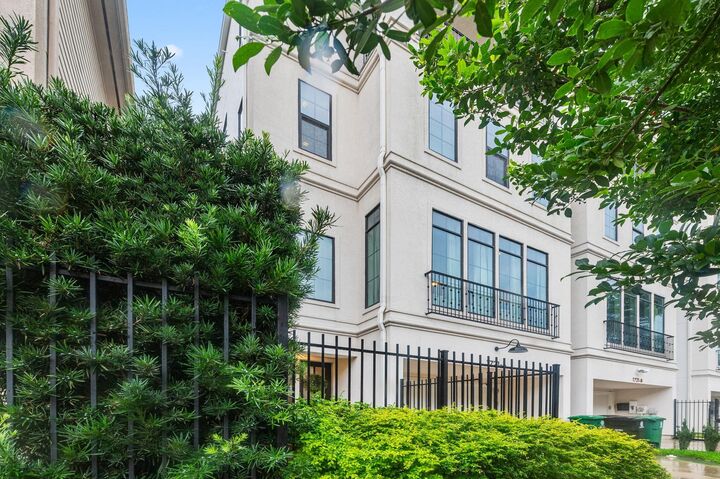 Property Photo: 1721 Utah Street A TX 77007