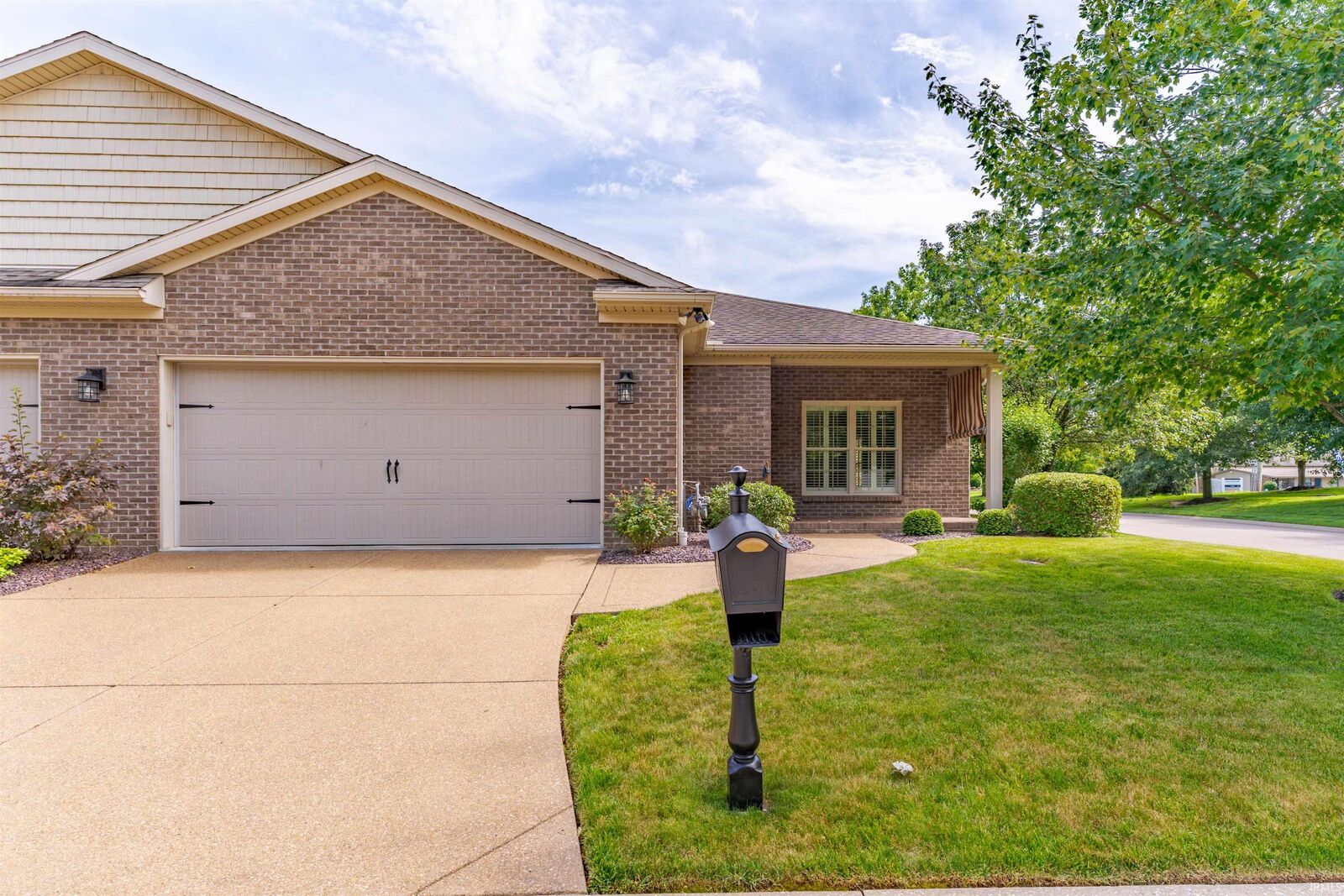 Property Photo:  4827 Paddock Drive  IN 47715 