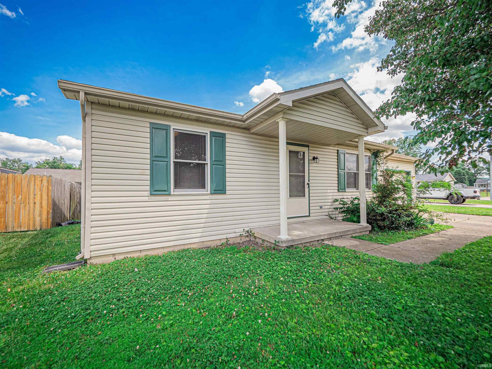 Property Photo:  1904 Davcohn Avenue  IN 47714 