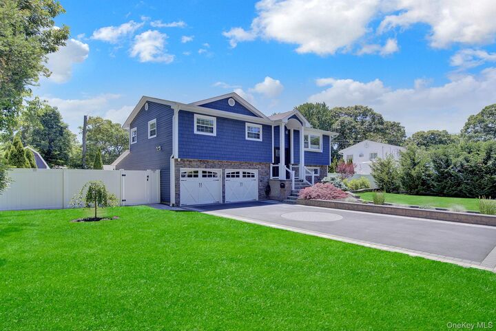 Property Photo:  52 41st Street  NY 11751 