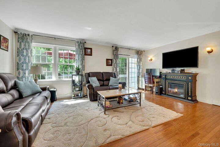 Property Photo:  24 Briar Court  NY 10518 