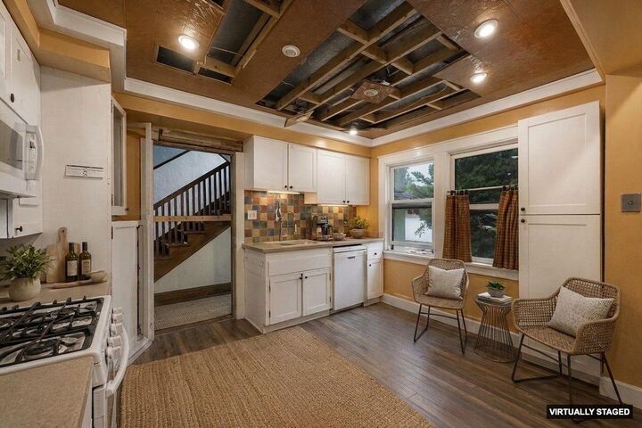 Property Photo:  220 Forest Ave  WI 53040 