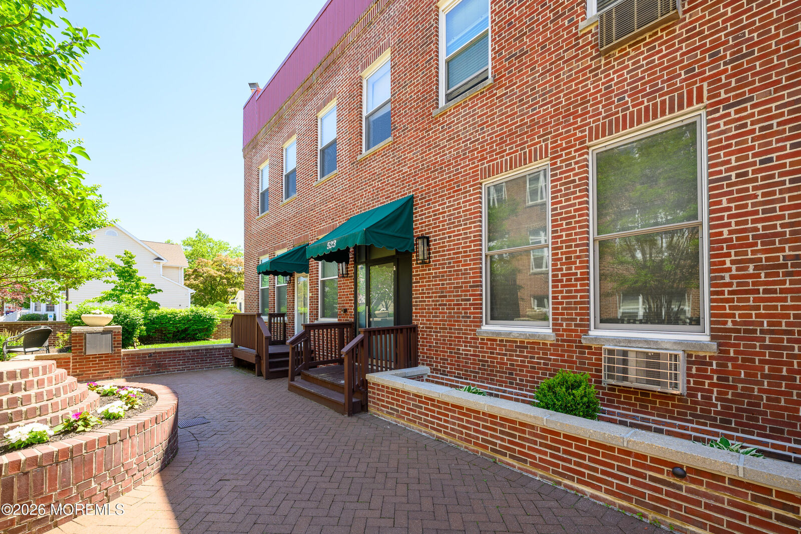 Property Photo:  523 Trinity Place  NJ 07090 