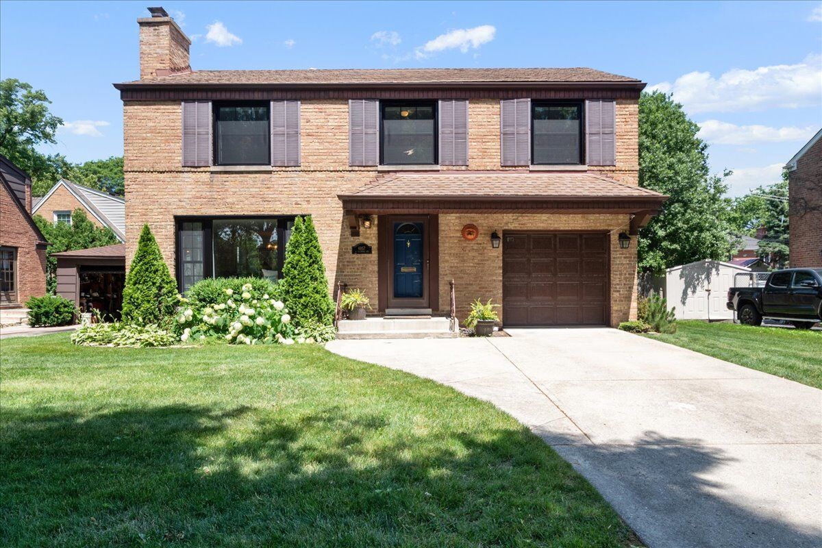 Property Photo:  6957 N Caldwell Avenue  IL 60646 