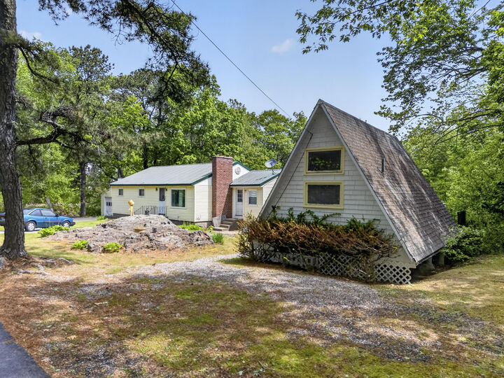 Property Photo: 115 Agamenticus Avenue ME 03902