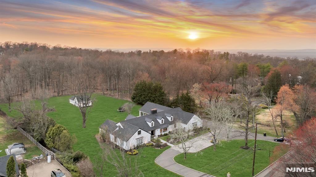 Property Photo:  16 Greenbrook Road  NJ 07006 