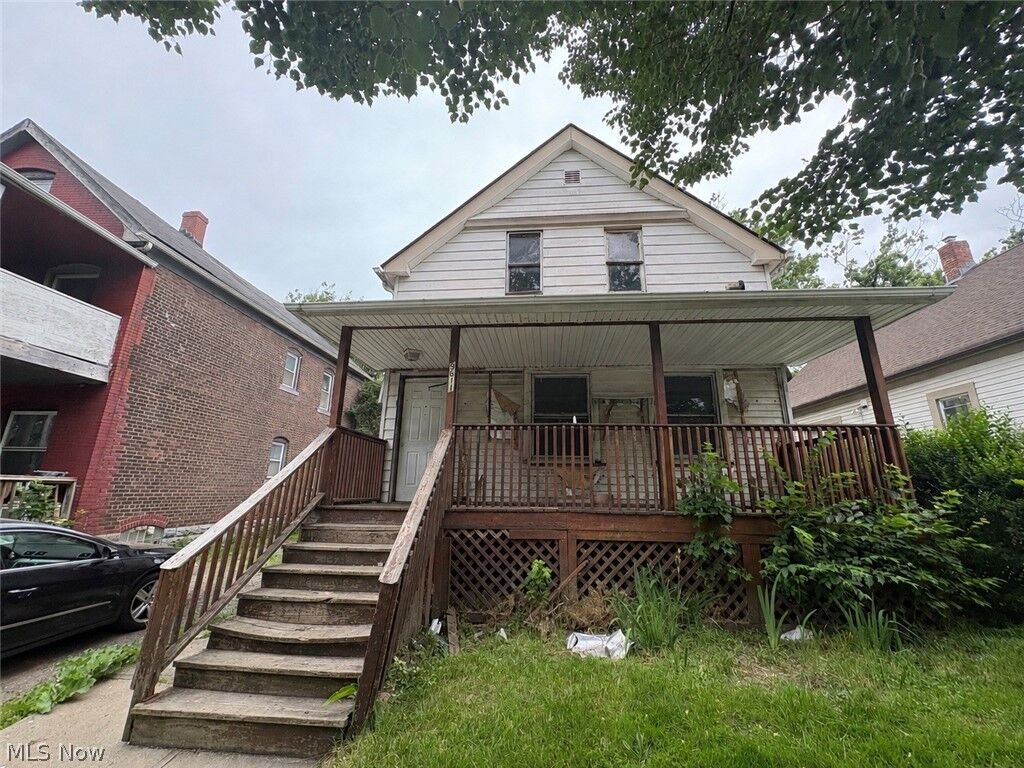 Property Photo: 9611 Prince Avenue OH 44105