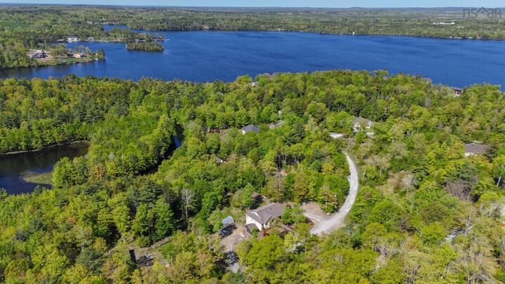 82 Lazy River Road — photo 1