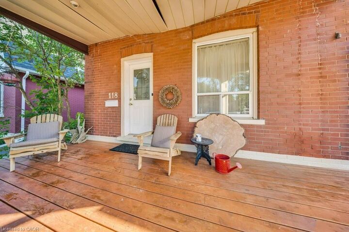 Property Photo: 118 Hewat Street ON N3H 4H1