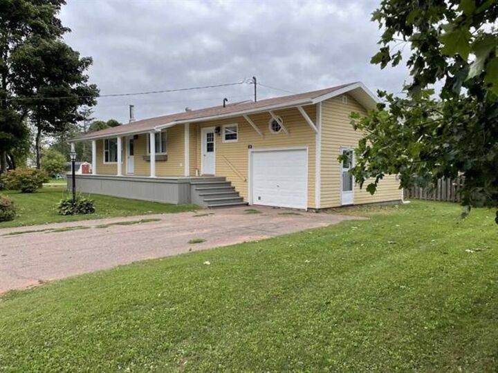 Property Photo:  14 Pope Street  PE C0B 1B0 
