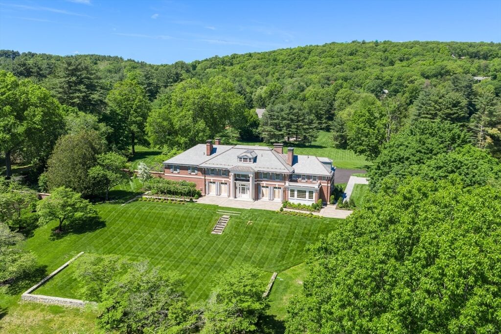 Property Photo:  15 Farm Street  MA 02030 