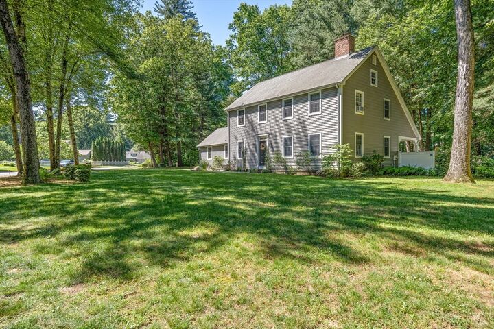 Property Photo:  12 Blueberry Bend  MA 01075 