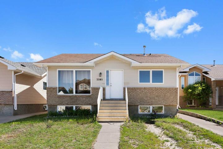 2385 Hatcher Drive NE — photo 1