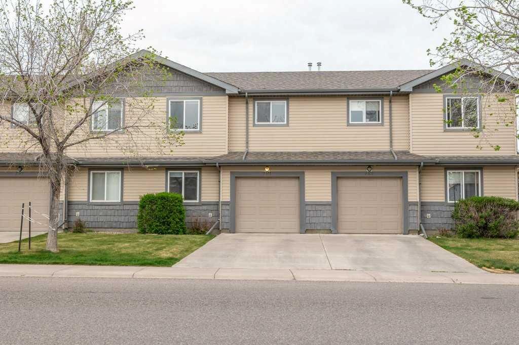 Property Photo: 105 Silkstone Road W 3 AB T1J 3A8