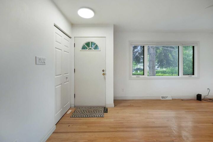 Property Photo: 19 Haddock Road SW AB T2V 3J9
