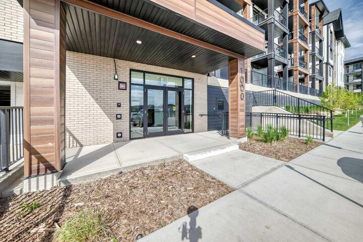 Property Photo:  430 Sage Hill Road NW 1109  AB T3R 2J9 