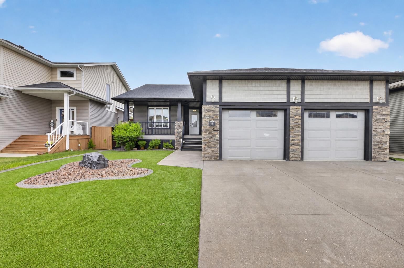 Property Photo: 17 Viceroy Crescent AB T4H 0C4